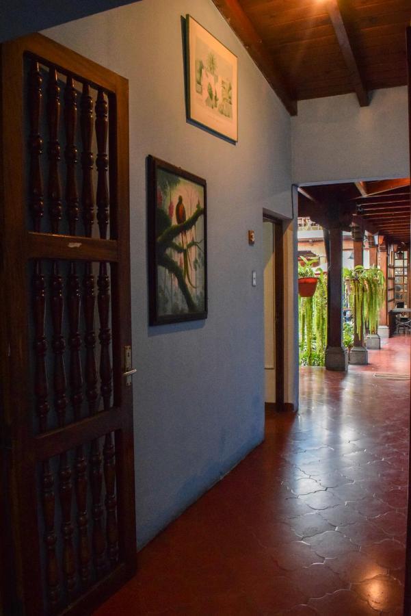 Dionisio Inn Antigua Exterior foto