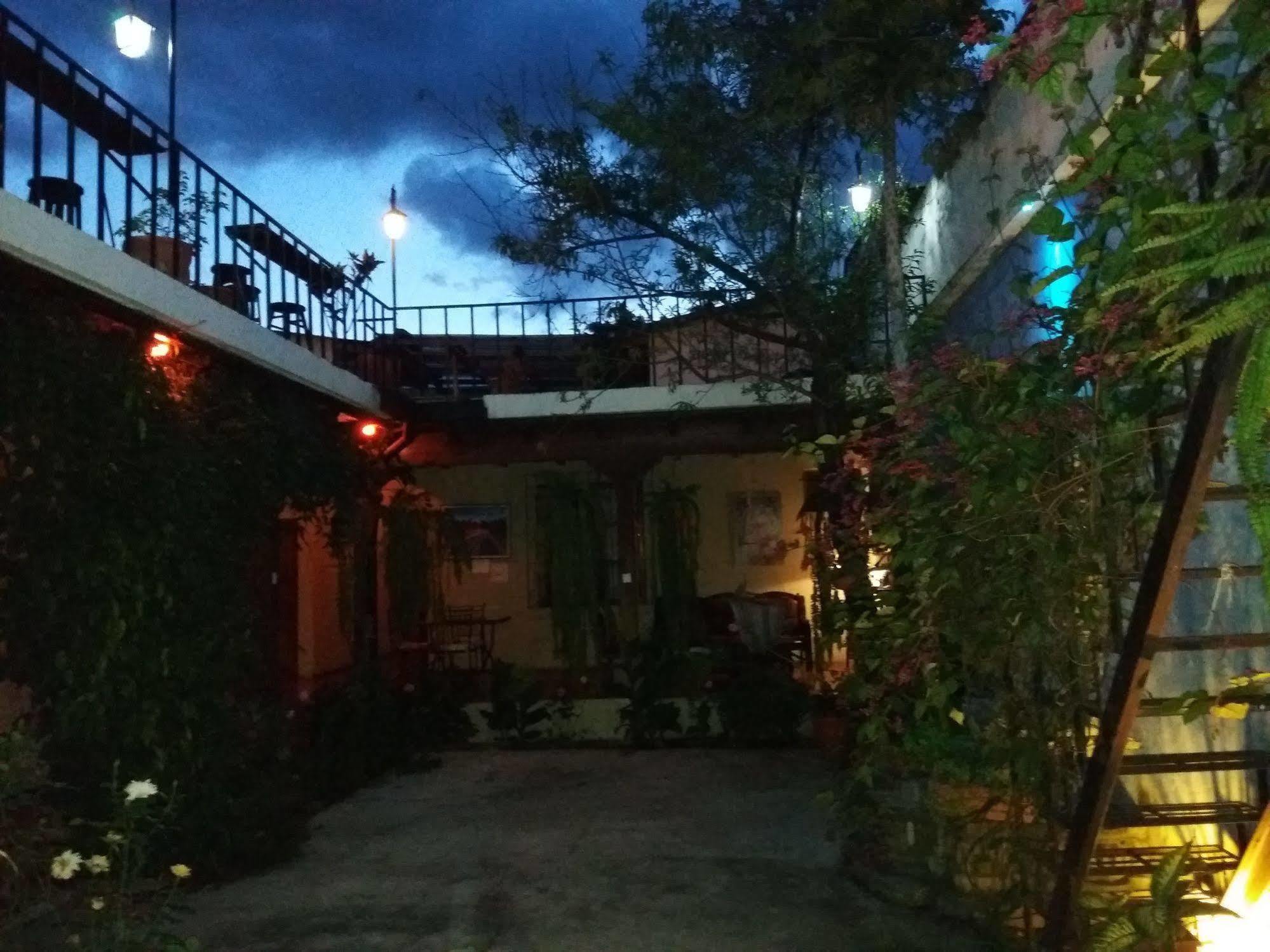 Dionisio Inn Antigua Exterior foto